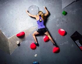 Shauna climbing